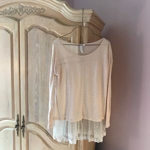 Long sleeve lace detail top